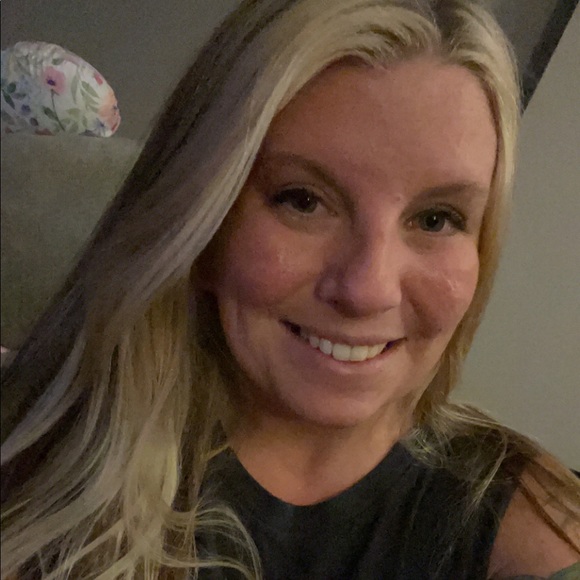 Meet your Posher, Jessica - Picture 4 of 4